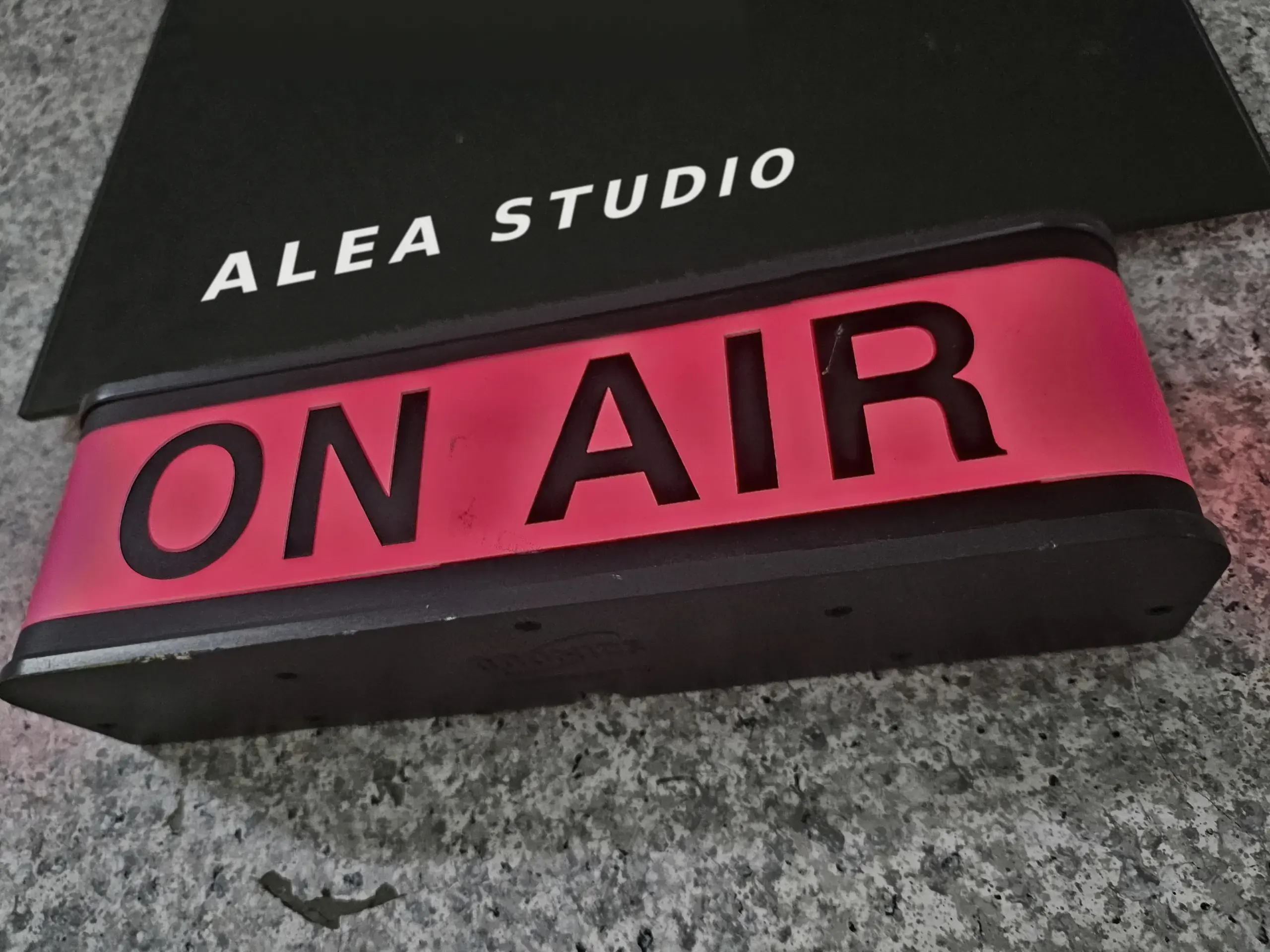 ON AIR 현판